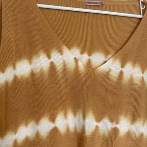 Mustard Tie Dye Light Sweaterv